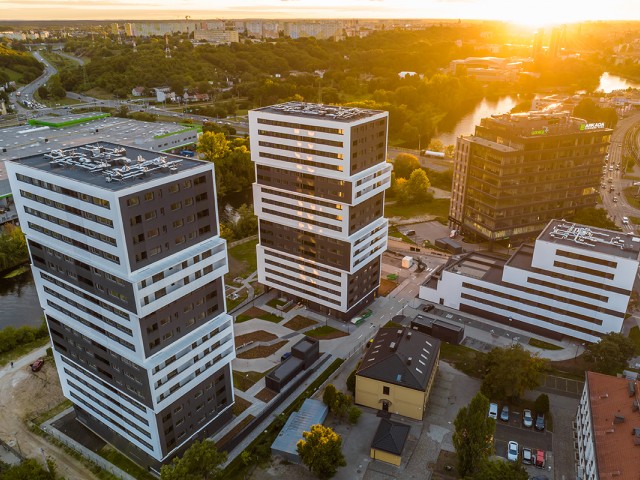 Aura Towers 2022-09-22 (7).jpg