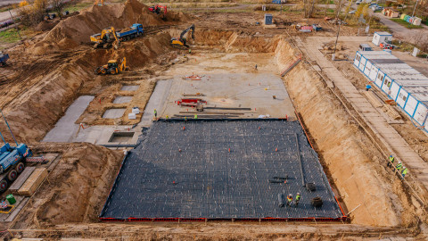 2025.11.05 Wylewanie płyty fundamentowej pod aquapark na Widzewia fotŻydowicz (8).jpg