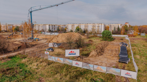 2025.11.05 Wylewanie płyty fundamentowej pod aquapark na Widzewia fotŻydowicz (4).jpg